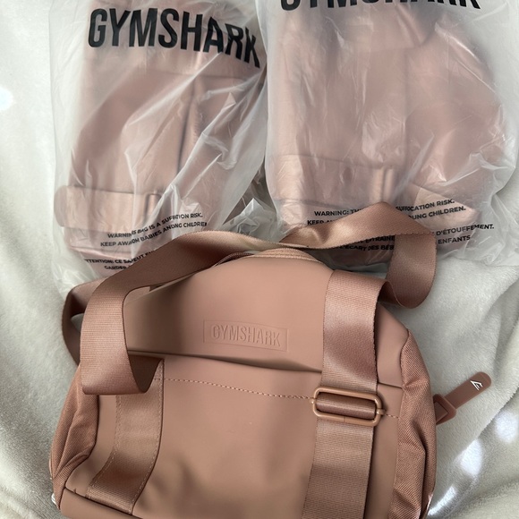 Gymshark Everyday Mini Gym Bag - Picture 2 of 9